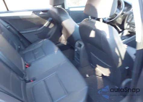 2013 Volkswagen Jetta 2.5L Se z USA, uszkodzony, nr VIN 3VWDP7AJ0DM447974